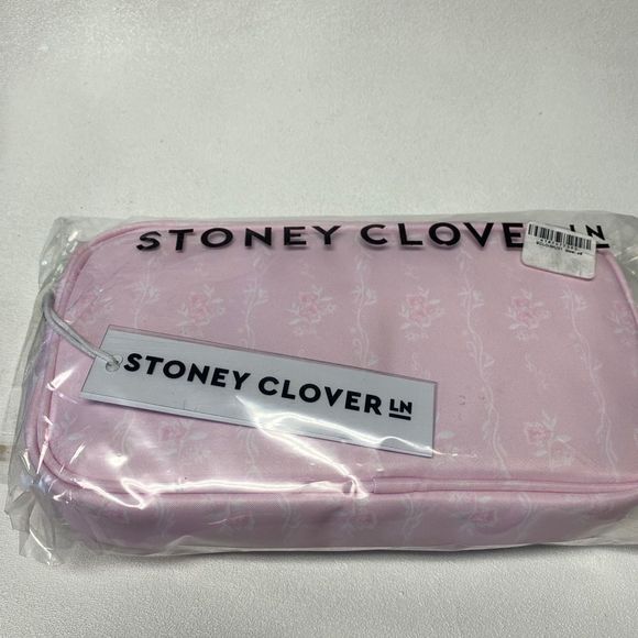 Stoney Clover Lane High Tea Small Pouch Scones And Cakes Print BNWT. - Picture 5 of 7